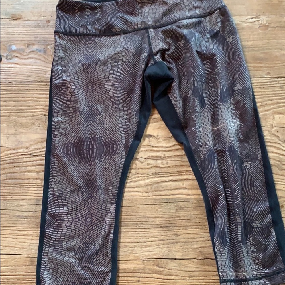 Limited edition two tone wunder under crop